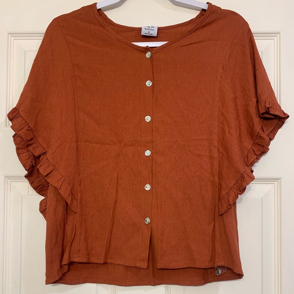 Cozy Co. Rust Orange Ruffle Short Sleeve Small Blouse. 3189